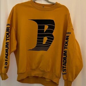 H&M DIVIDED Justin Bieber Stadium Tour 2017 Women’s Size Large Sweatshirt